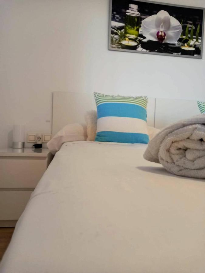 Atico Con Piscina Y Vistas Al Mar Habitat Litoral Leilighet Málaga Eksteriør bilde