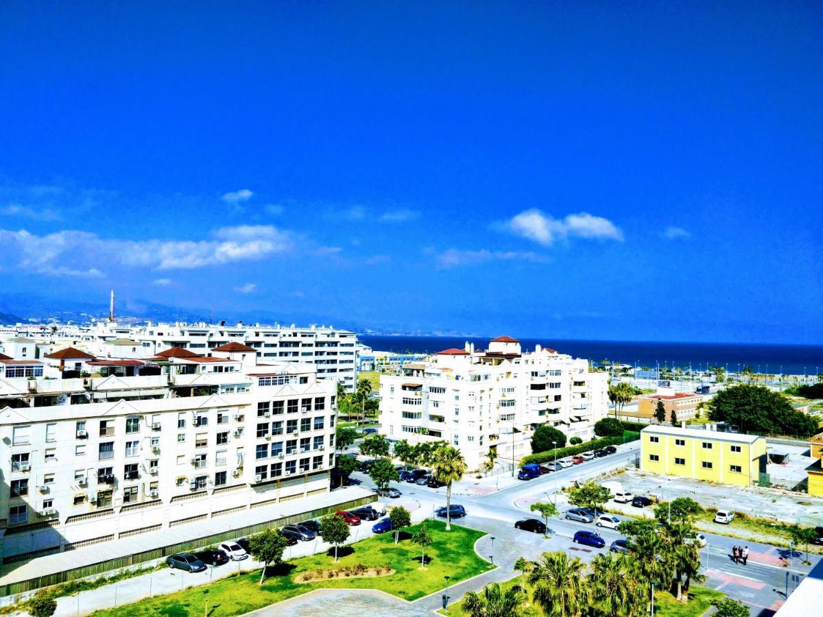 Atico Con Piscina Y Vistas Al Mar Habitat Litoral Leilighet Málaga Eksteriør bilde