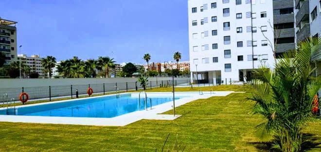 Atico Con Piscina Y Vistas Al Mar Habitat Litoral Leilighet Málaga Eksteriør bilde