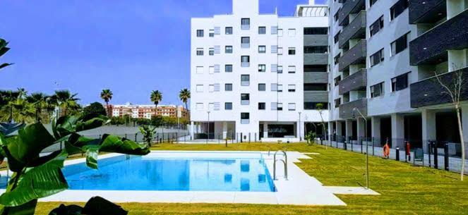 Atico Con Piscina Y Vistas Al Mar Habitat Litoral Leilighet Málaga Eksteriør bilde