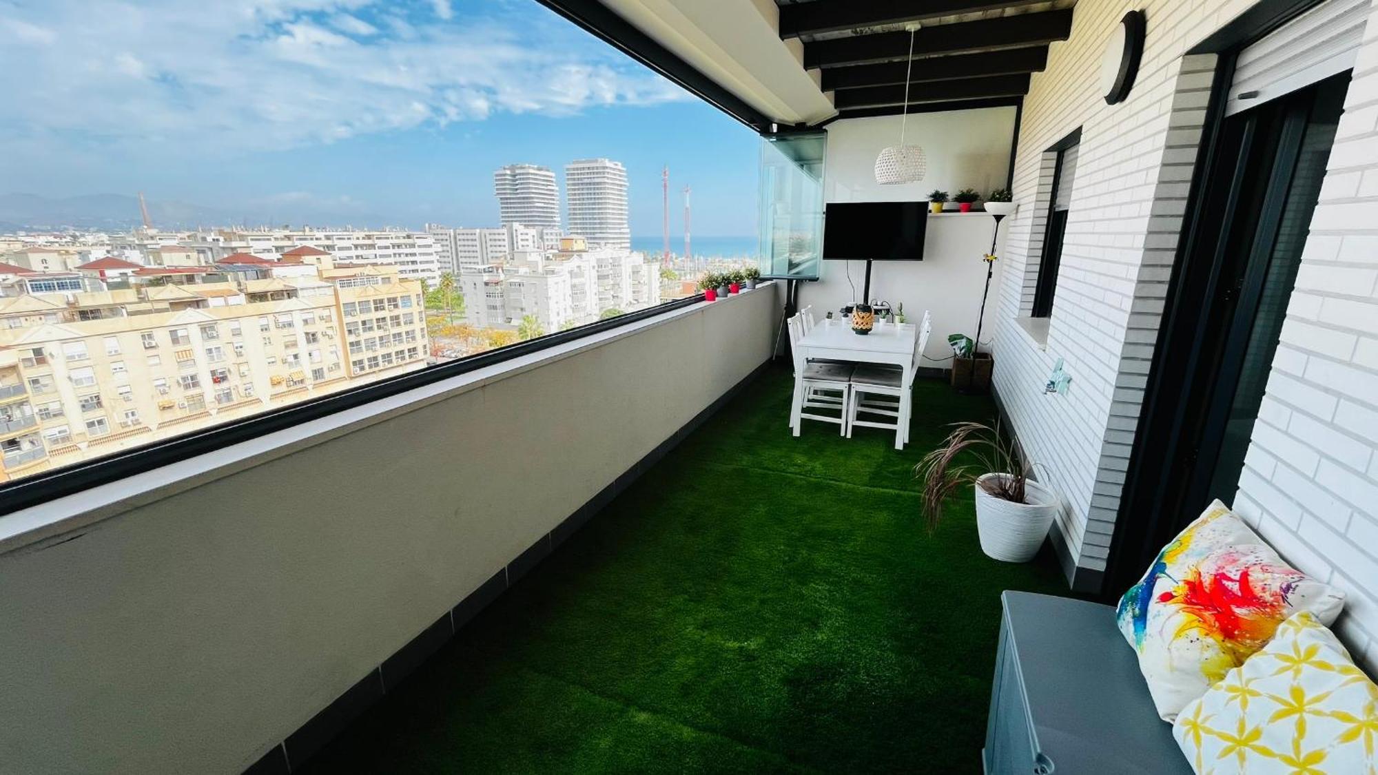 Atico Con Piscina Y Vistas Al Mar Habitat Litoral Leilighet Málaga Eksteriør bilde