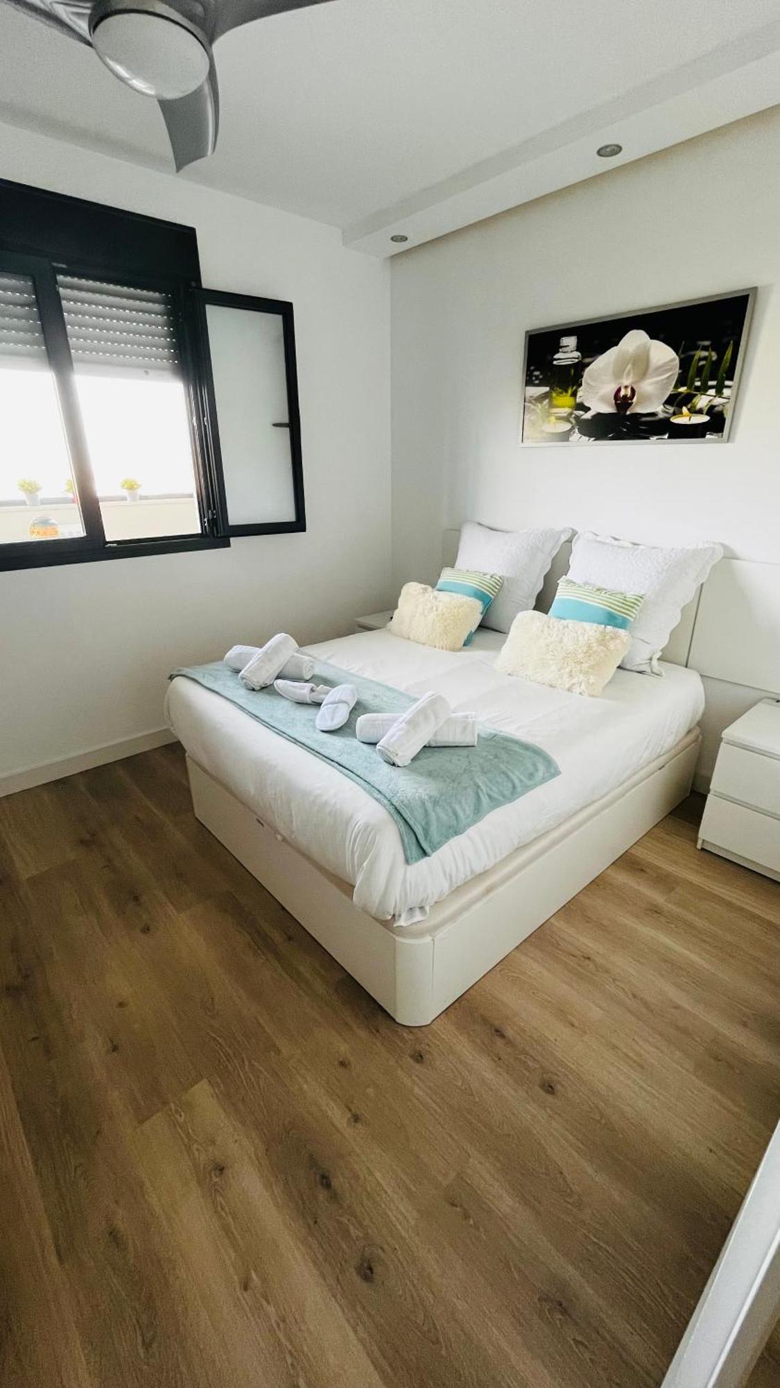 Atico Con Piscina Y Vistas Al Mar Habitat Litoral Leilighet Málaga Eksteriør bilde